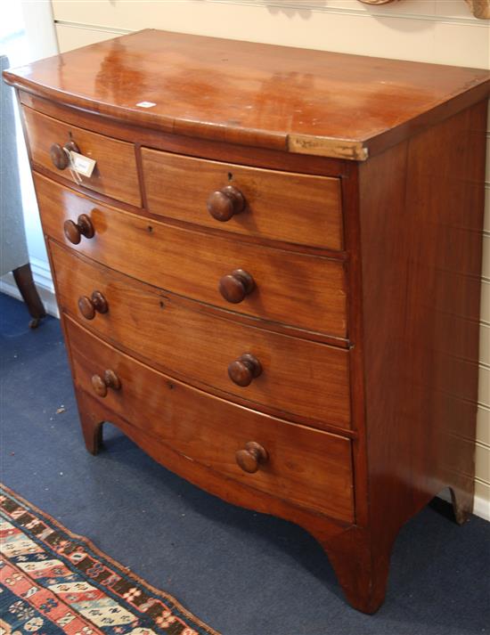 A Victorian mahogany bow-fronted chest of drawers W.95cm